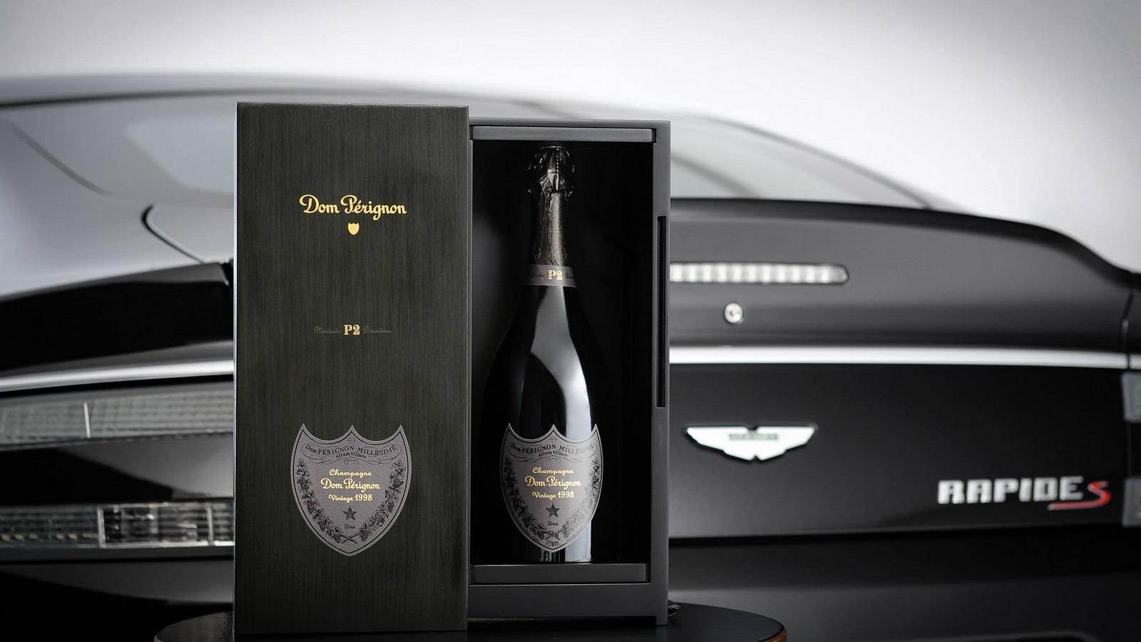 Aston Martin Milano представил Rapide S Dom Perignon